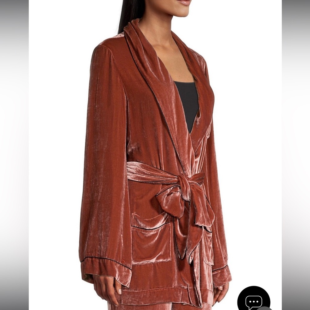 Bon vivant Velvet Robe in Warm Rust - Picture 5 of 10